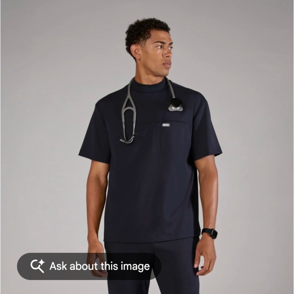 FIGS Men's FORMx Dawson Relaxed Mock Neck Scrub Top Size Small